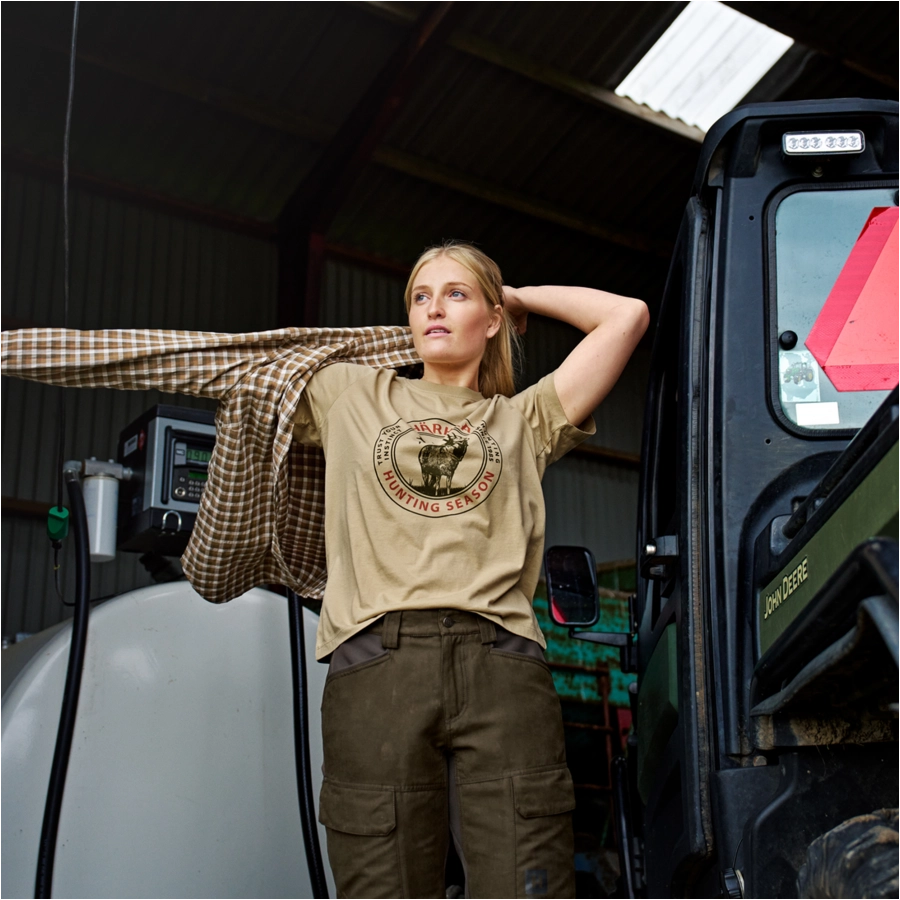 Harkila Stag Badge Sand women's t-shirt 3/7