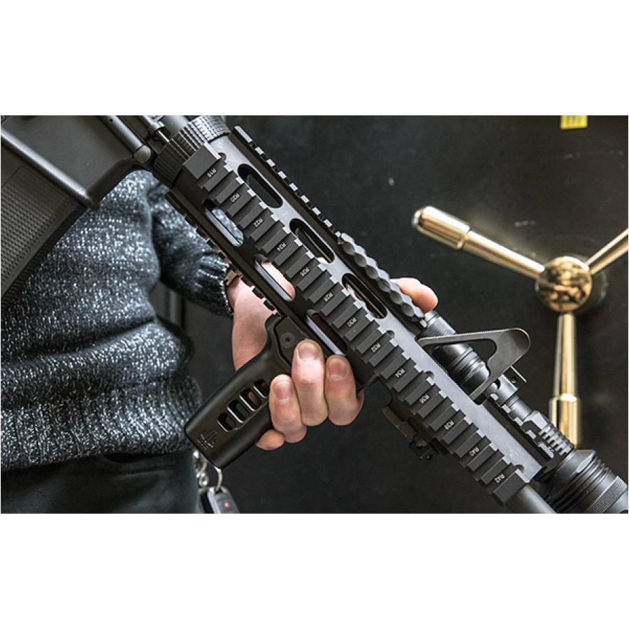 Leapers UTG Super Slim Vertical Pic Front Grip 4/6