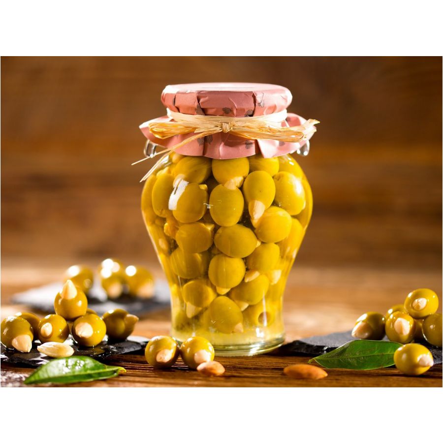 Manzanilla olives stuffed with almond 300 g 3/4