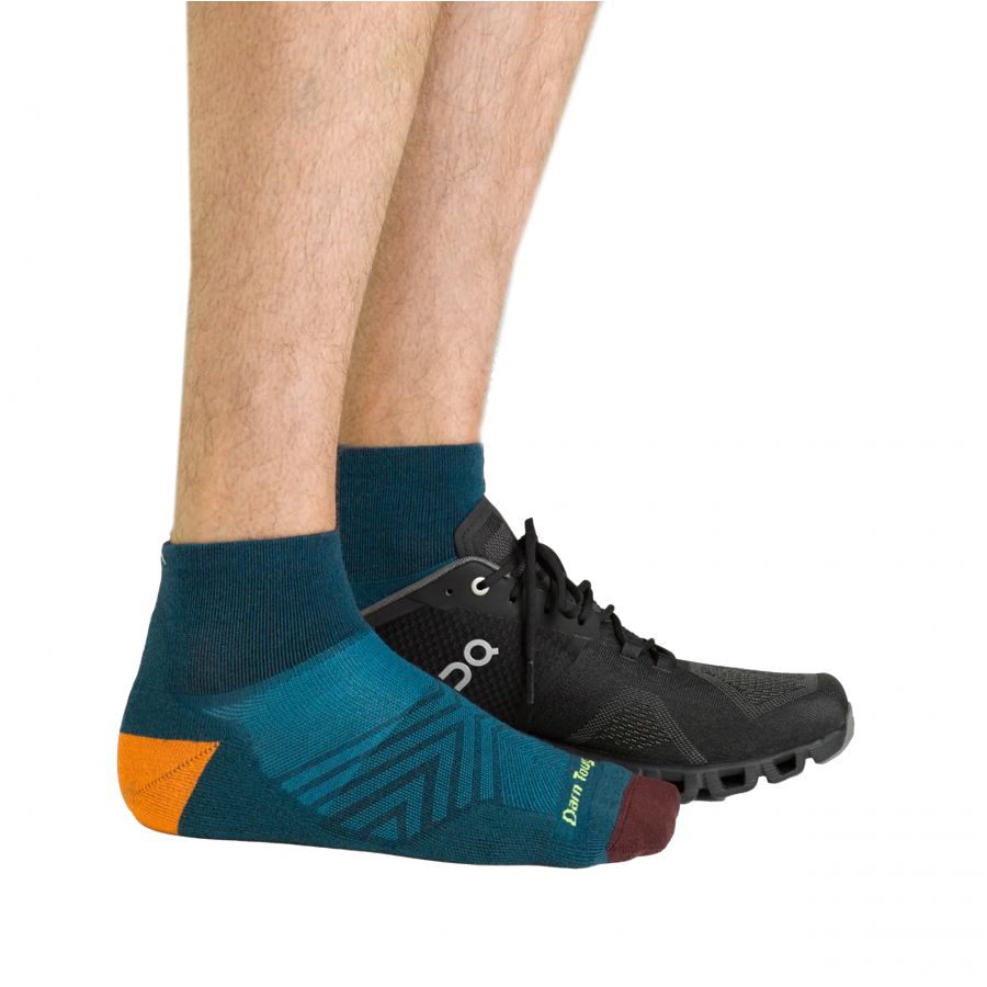 Men's Darn Tough Run Dark Te Running Socks 3/5