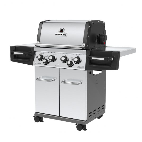 Broil King Regal S490 gas grill